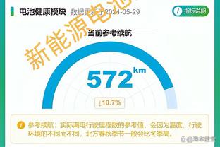 落寞一幕：克莱离场前停留环顾球馆四周 表情怅然 镜头紧紧跟拍